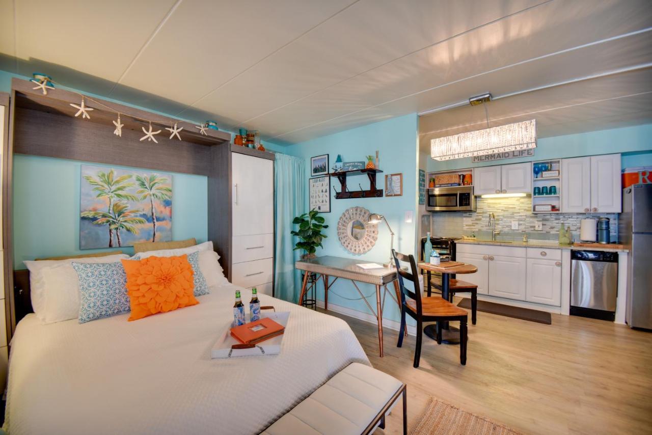 Chic Virginia Beach Retreat - Pool, Steps To Beach エクステリア 写真