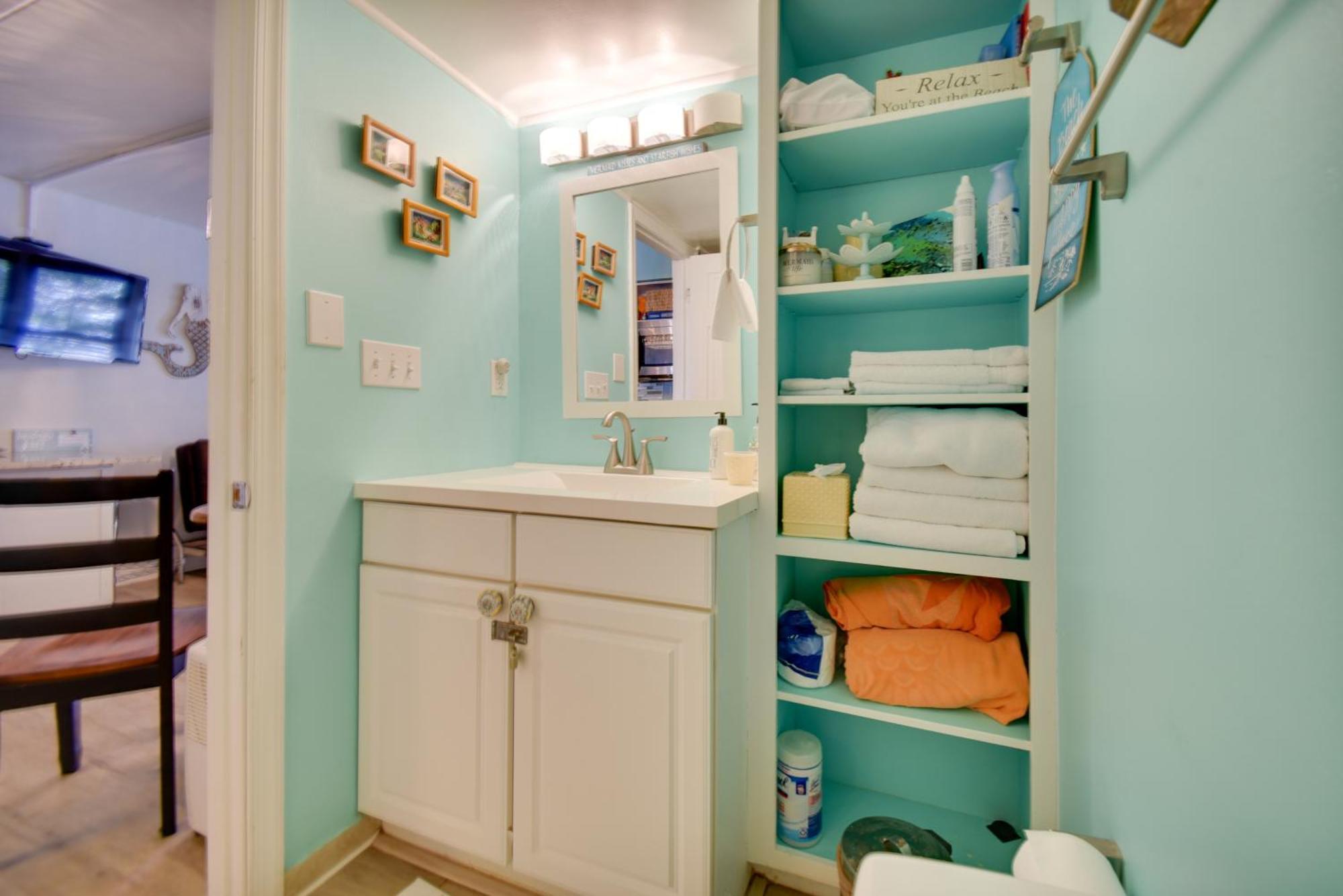 Chic Virginia Beach Retreat - Pool, Steps To Beach エクステリア 写真