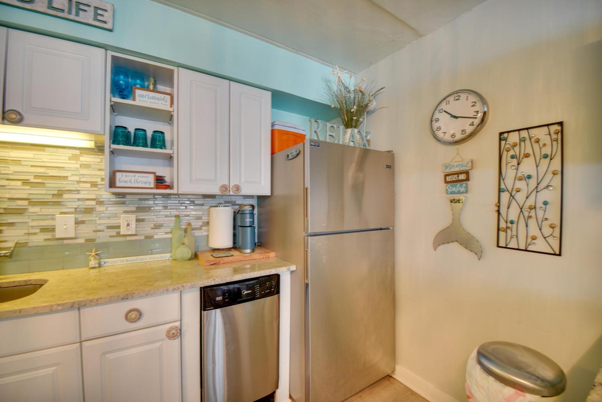 Chic Virginia Beach Retreat - Pool, Steps To Beach エクステリア 写真